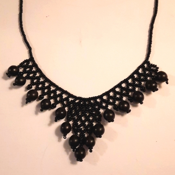 Jewelry - Vintage black beaded necklace